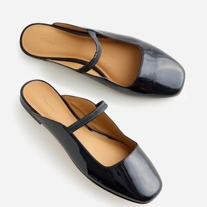 Madewell Greta Ballet Flat Mule in Patent Leather in Navy